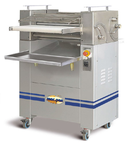 BREAD MOLDER WITH 4 CYLINDERS FR/4C